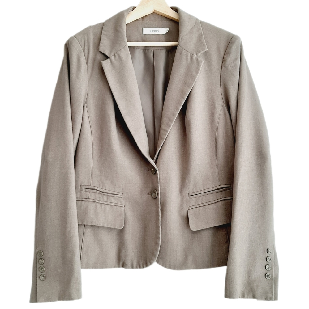 🍒 Ricki's Stretch Blazer Jacket Button Down Classic Beige Sz 14